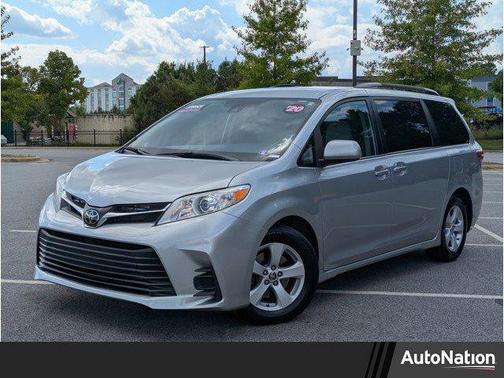 2020 Toyota Sienna LE
