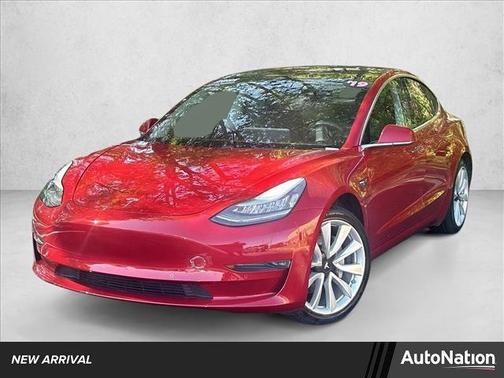 Pearl White Multi-Coat 2019 Tesla Model 3 Mid Range
