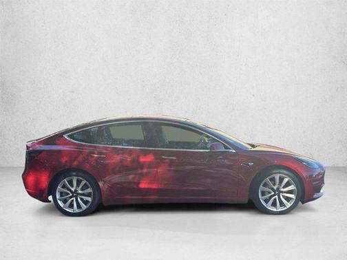 Pearl White Multi-Coat 2019 Tesla Model 3 Mid Range