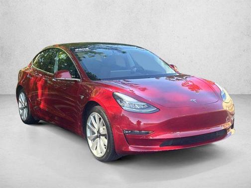 Pearl White Multi-Coat 2019 Tesla Model 3 Mid Range