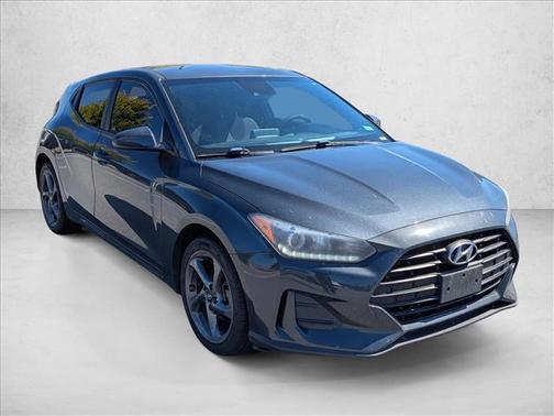 2019 Hyundai Veloster 2