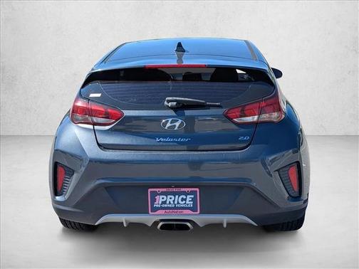 2019 Hyundai Veloster 2