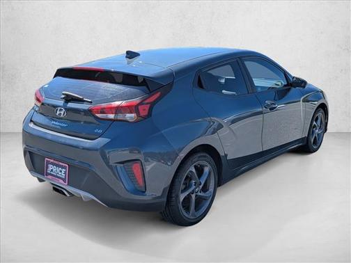 2019 Hyundai Veloster 2