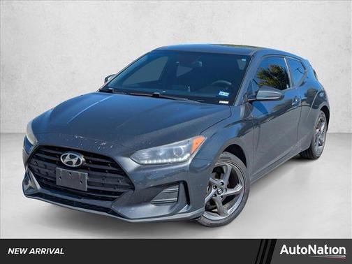 2019 Hyundai Veloster 2