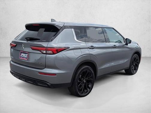 Mercury Gray Metallic 2024 Mitsubishi Outlander SE S-AWC