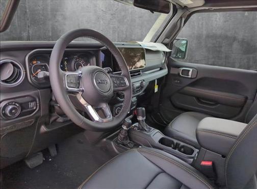 2025 Jeep Wrangler 4-Door Sahara 4x4
