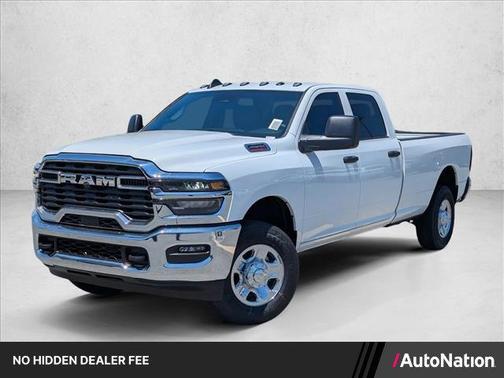 Bright White Clearcoat 2026 RAM 2500 Tradesman Crew Cab 4x4 8' Box