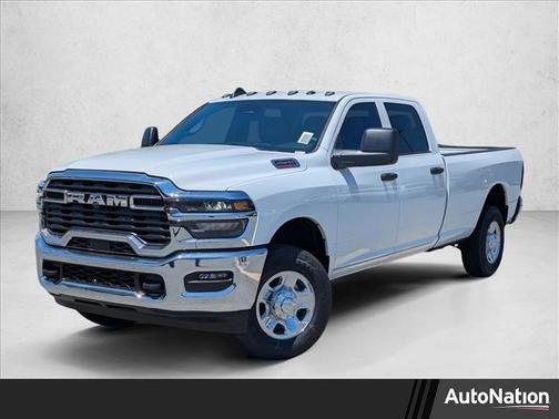 Bright White Clearcoat 2026 RAM 2500 Tradesman Crew Cab 4x4 8' Box