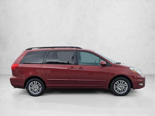 Salsa Red Pearl 2010 Toyota Sienna XLE