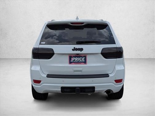 2022 Jeep Grand Cherokee Laredo