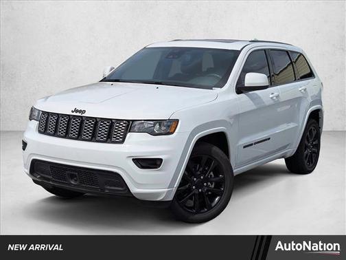 2022 Jeep Grand Cherokee Laredo