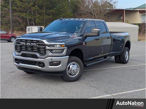 2026 RAM 3500 Tradesman Crew Cab 4x4 8' Box