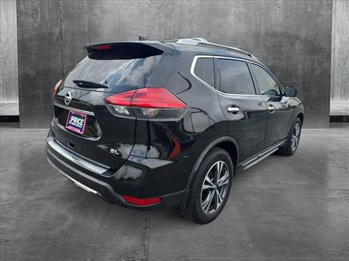 2017 Nissan Rogue SL