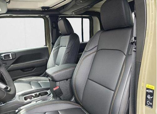 2025 Jeep Gladiator High Tide