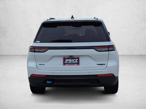 Bright White Clearcoat 2022 Jeep Grand Cherokee 4xe Trailhawk
