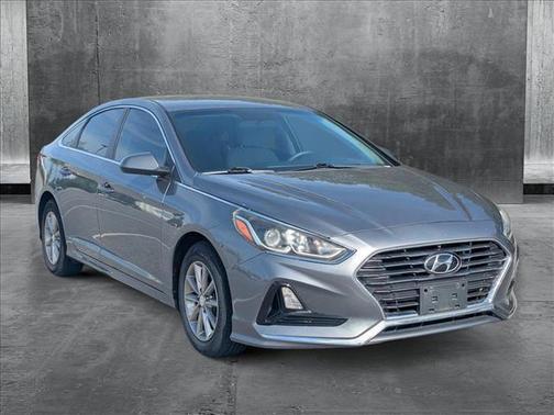 2018 Hyundai SONATA SE
