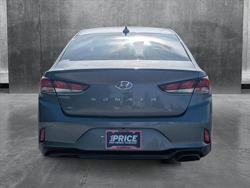 2018 Hyundai SONATA SE