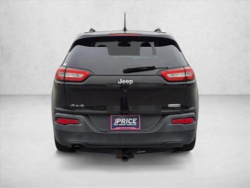 Brilliant Black Crystal Pearlcoat 2015 Jeep Cherokee Latitude