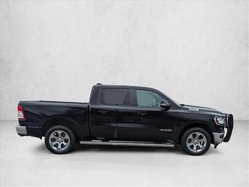 Diamond Black Crystal Pearlcoat 2022 RAM 1500 Big Horn/Lone Star