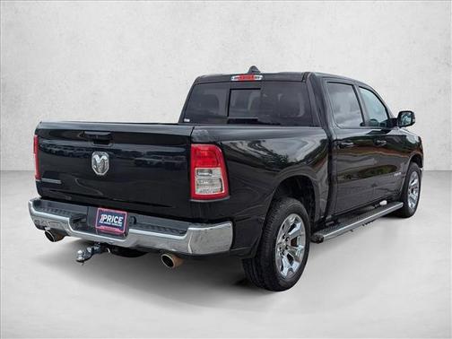 Diamond Black Crystal Pearlcoat 2022 RAM 1500 Big Horn/Lone Star