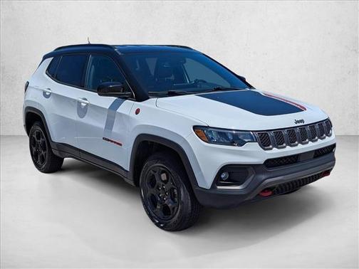 Bright White Clearcoat 2023 Jeep Compass Trailhawk