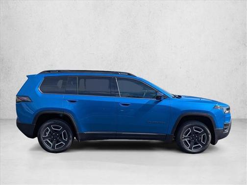 Hydro Blue Pearlcoat 2026 Jeep Cherokee Laredo 4x4