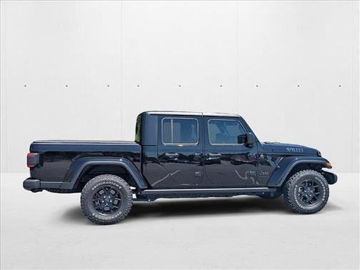 2024 Jeep Gladiator Willys