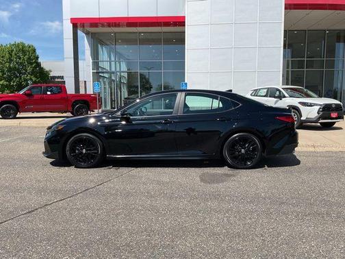Midnight Black Metallic 2025 Toyota Camry SE