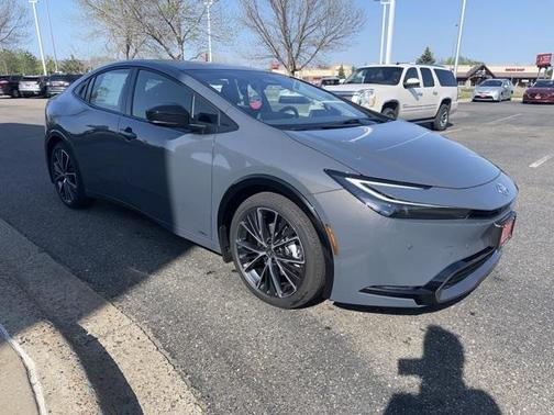 2025 Toyota Prius XLE
