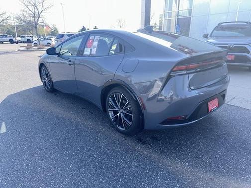 2025 Toyota Prius XLE