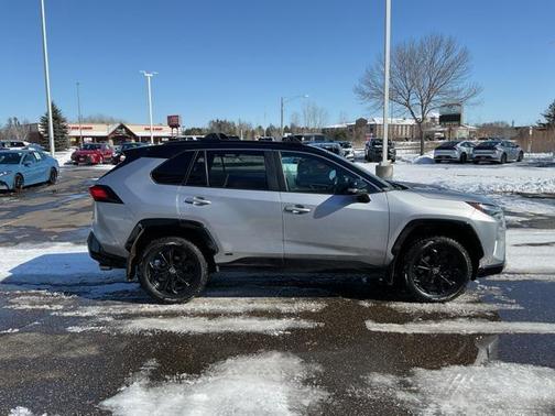 2023 Toyota RAV4 Hybrid SE