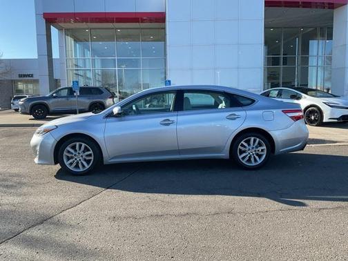 2014 Toyota Avalon XLE