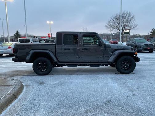 2021 Jeep Gladiator Sport