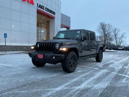 2021 Jeep Gladiator Sport