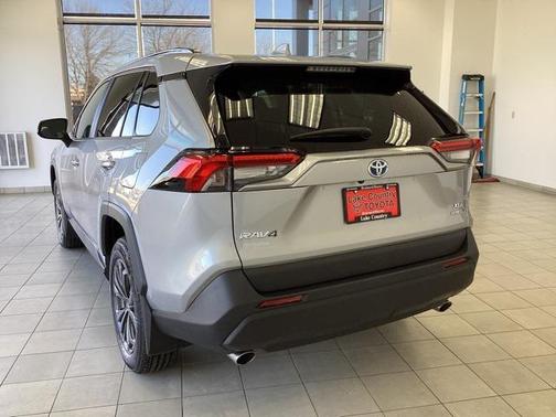 2024 Toyota RAV4 Hybrid XLE Premium