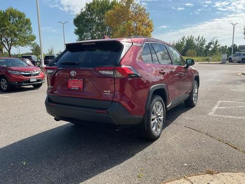 2025 Toyota RAV4 XLE Premium