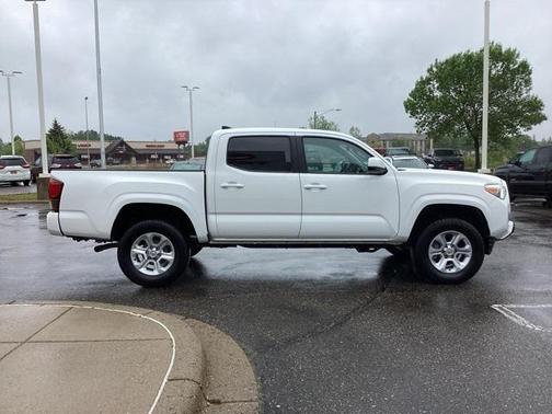 2019 Toyota Tacoma SR
