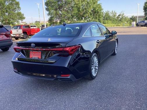 2019 Toyota Avalon Hybrid Limited