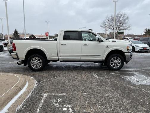 2019 RAM 2500 Limited Crew Cab 4x4 6'4' Box