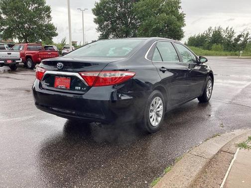 2016 Toyota Camry Hybrid LE