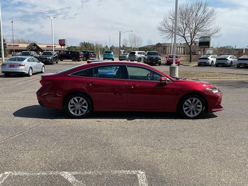 Ruby 2022 Toyota Avalon XLE