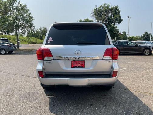 Classic Silver Metallic 2014 Toyota Land Cruiser Base