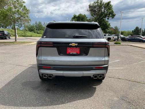 Sterling Gray Metallic 2026 Chevrolet Traverse LT