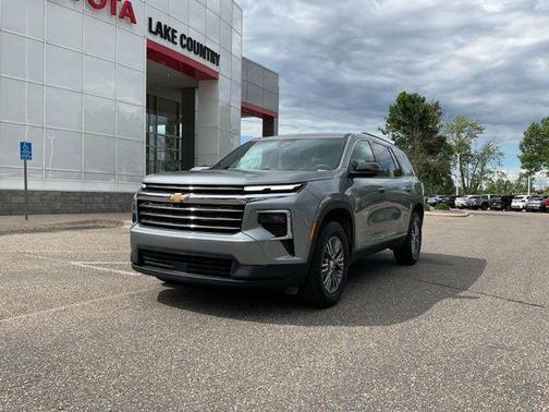 Sterling Gray Metallic 2026 Chevrolet Traverse LT