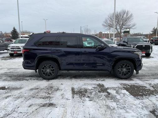 2023 Toyota Sequoia Platinum
