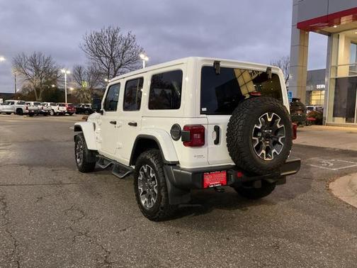2024 Jeep Wrangler 4-Door Sahara 4x4