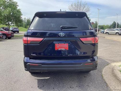 2024 Toyota Sequoia SR5