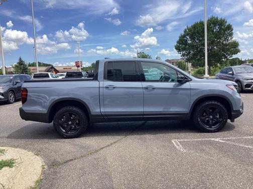 2023 Honda Ridgeline Black