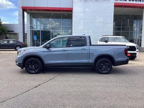 2023 Honda Ridgeline Black