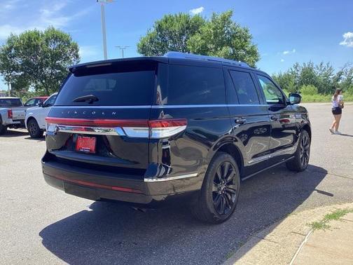 2022 Lincoln Navigator Reserve